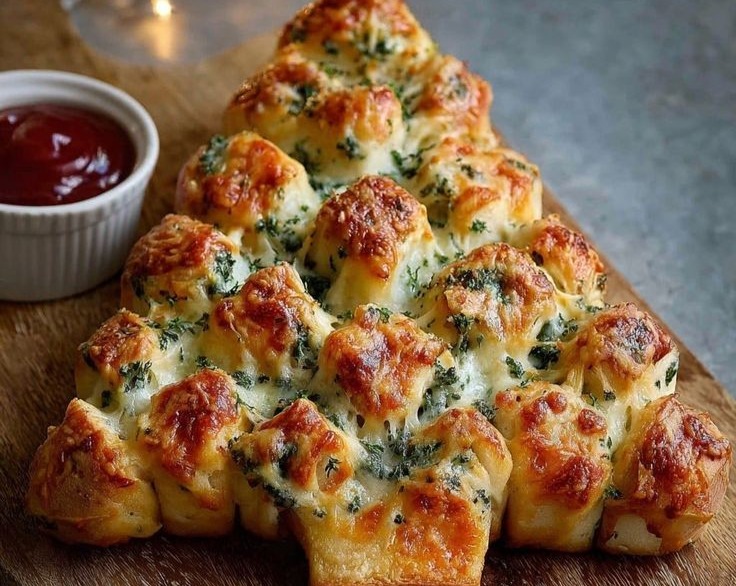 Homemade Cheesy Garlic Knot Christmas Tree Bread Appetizer overview