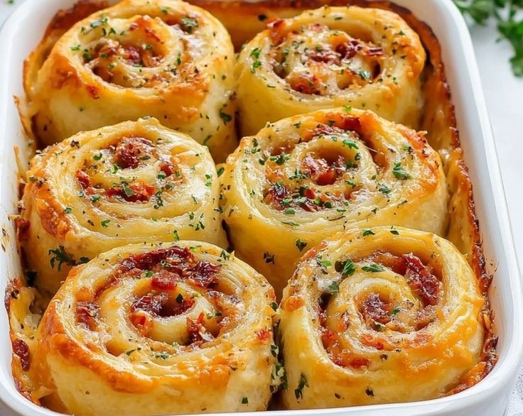 Homemade Easy Cheesy Garlic Bread Rolls overview
