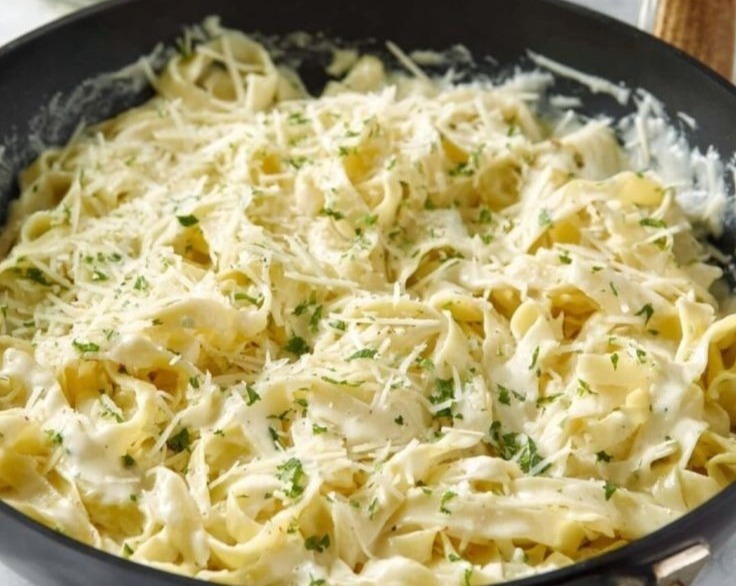 Viral 15 Minute Cabbage Alfredo Low Carb Pasta Keto Noodles serving